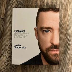 Justin Timberlake, coffee, table book